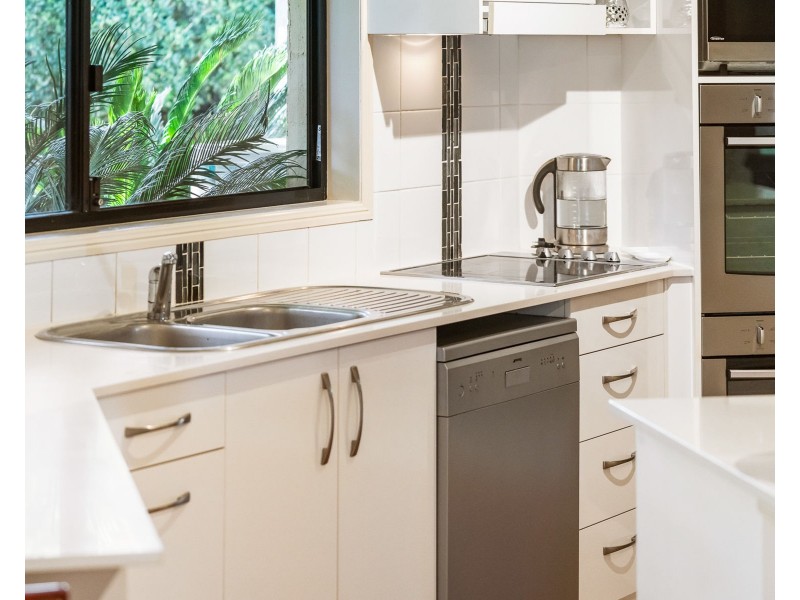 15 Westfield Drive, Westbrook QLD 4350