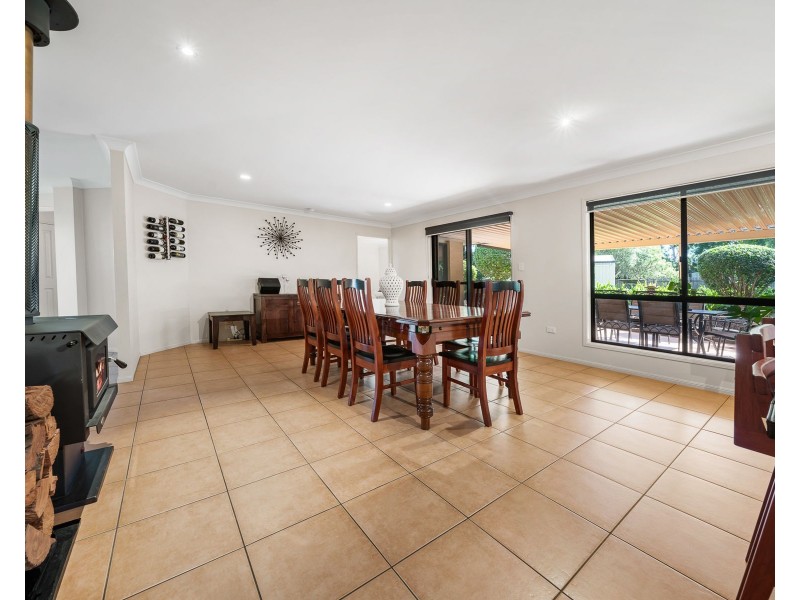 15 Westfield Drive, Westbrook QLD 4350