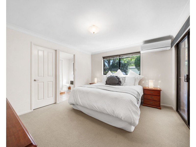 15 Westfield Drive, Westbrook QLD 4350