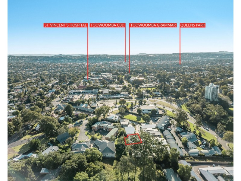 8/18-20 Tourist Road, East Toowoomba QLD 4350