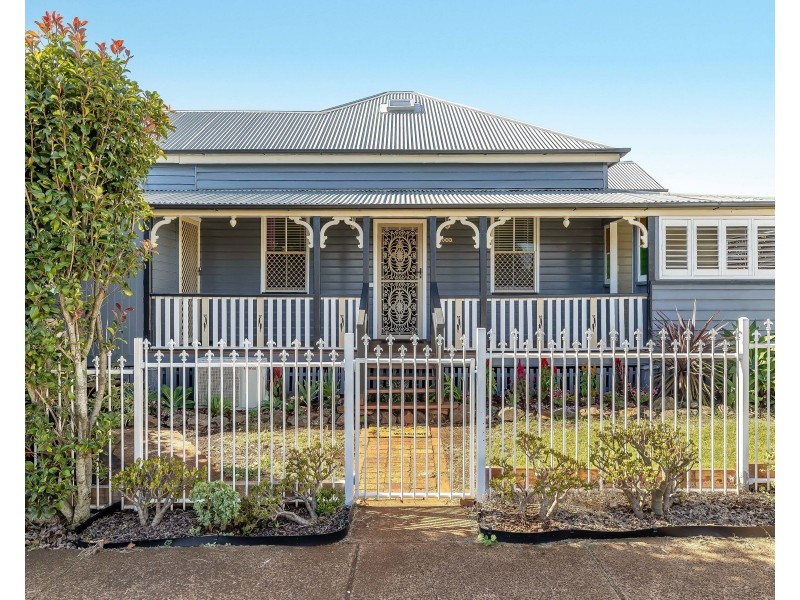149 Jellicoe Street, North Toowoomba QLD 4350