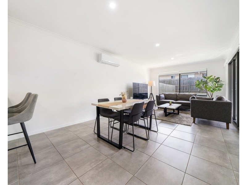 2/31 Whitefield Street, Glenvale QLD 4350