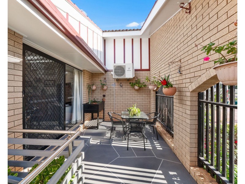 530 Greenwattle Street, Newtown QLD 4350