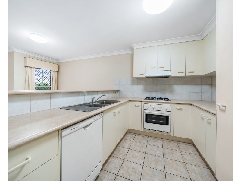 2/74 Perth Street, Rangeville QLD 4350