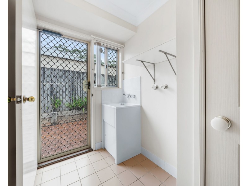 2/74 Perth Street, Rangeville QLD 4350