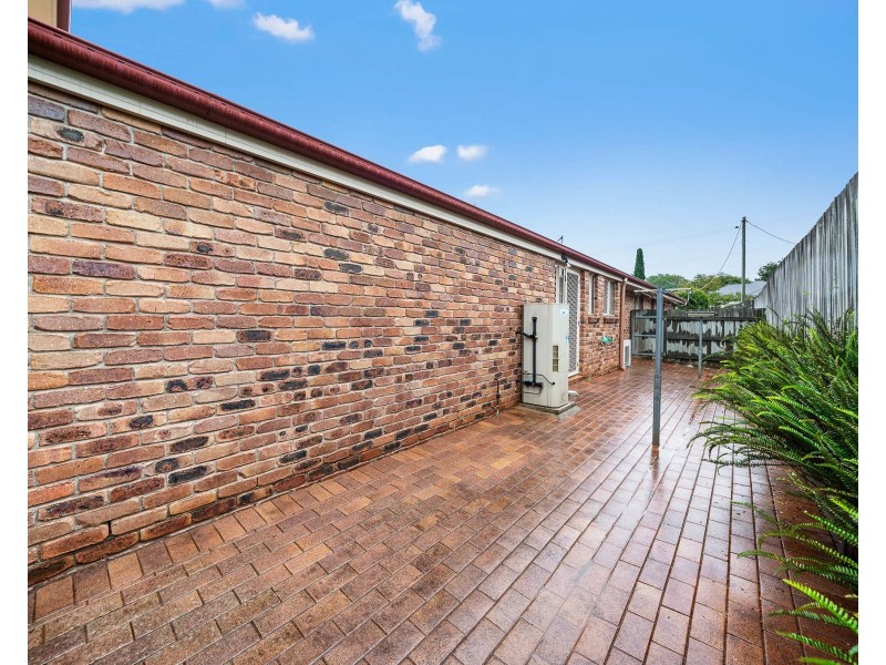 2/74 Perth Street, Rangeville QLD 4350