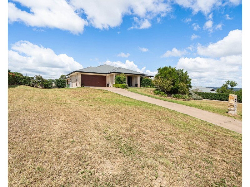 13 Settlers Drive, Gowrie Junction QLD 4352