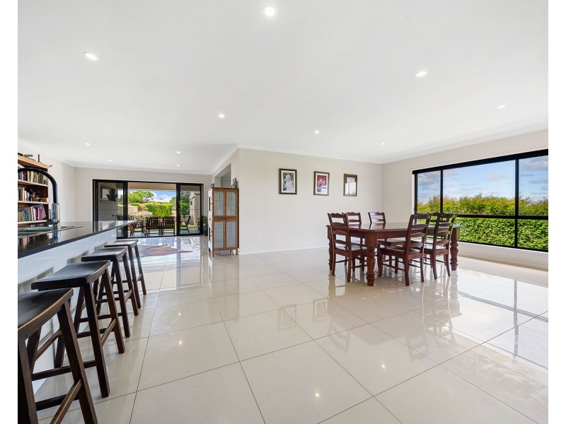 13 Settlers Drive, Gowrie Junction QLD 4352