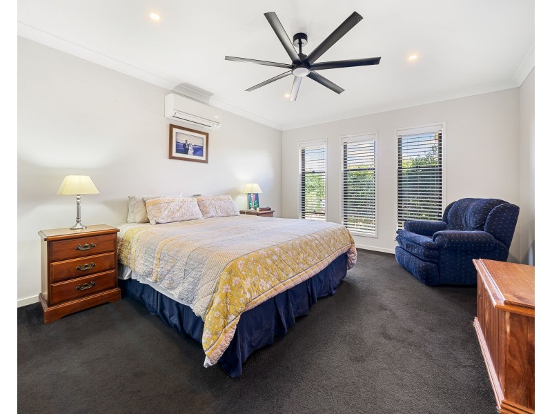 13 Settlers Drive, Gowrie Junction QLD 4352