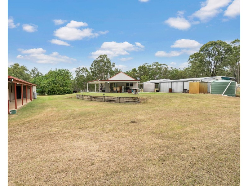 745 Murphys Creek Road, Upper Lockyer QLD 4352