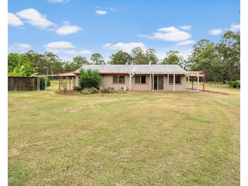 745 Murphys Creek Road, Upper Lockyer QLD 4352