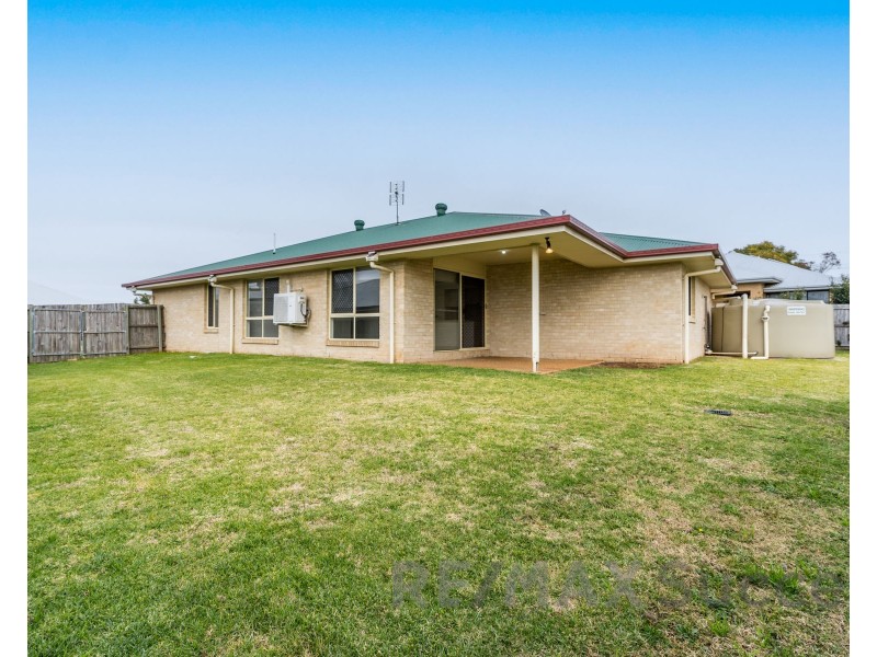 25 Sweeney Street, Kearneys Spring QLD 4350