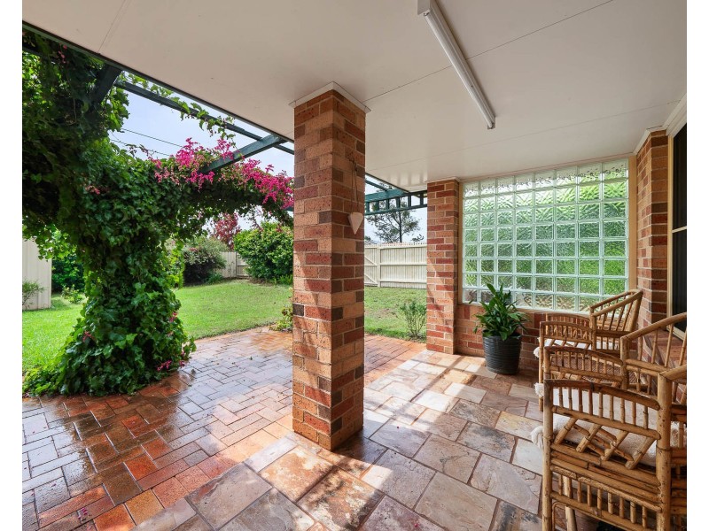 15 Gouldson Drive, Kearneys Spring QLD 4350