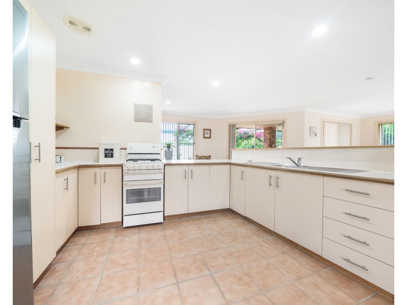 15 Gouldson Drive, Kearneys Spring QLD 4350