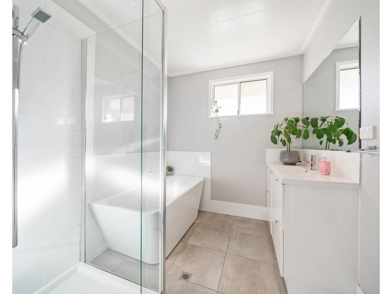 30 Gladstone Street, Wyreema QLD 4352