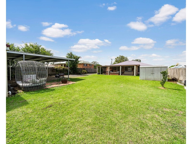 24 Gladstone Street, Wyreema QLD 4352