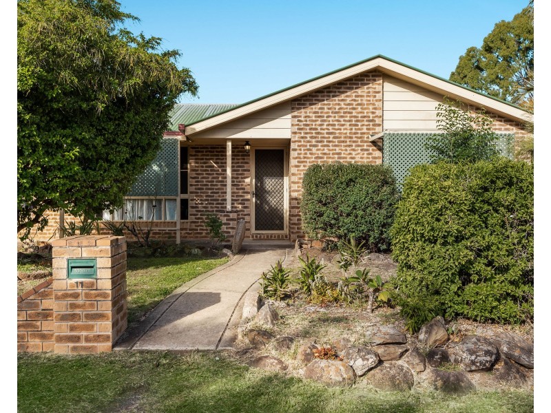 11 McLeod Court, Wyreema QLD 4352