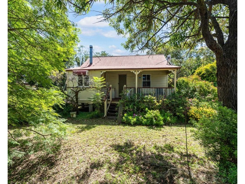 5 Hartwig Street, Goombungee QLD 4354