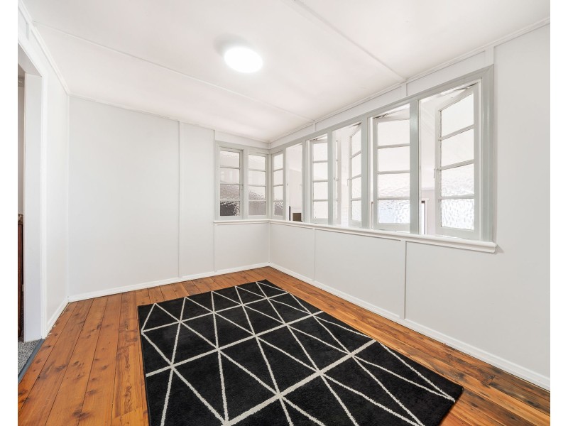 7 Goode Street, Newtown QLD 4350