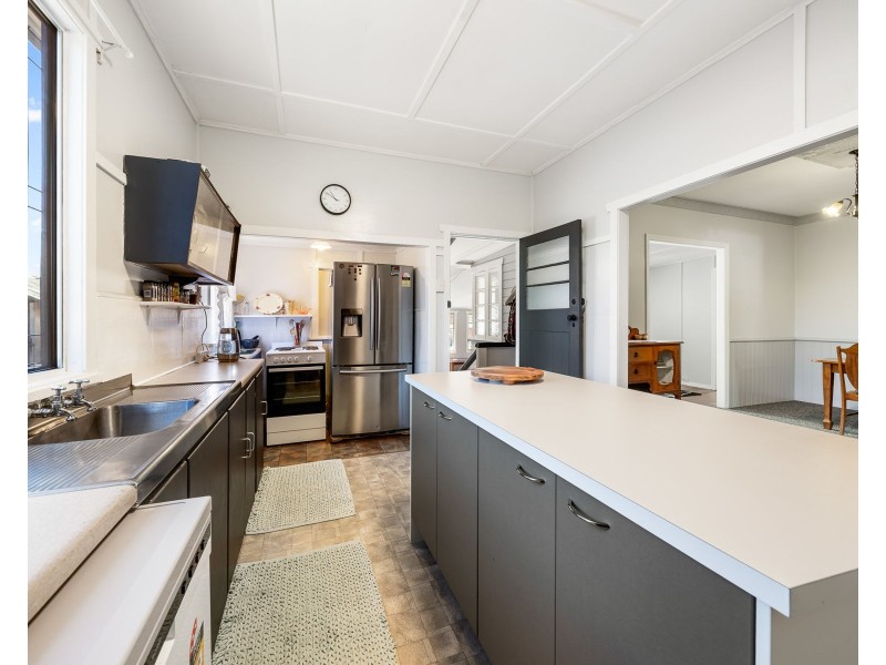 7 Goode Street, Newtown QLD 4350