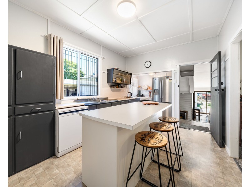 7 Goode Street, Newtown QLD 4350