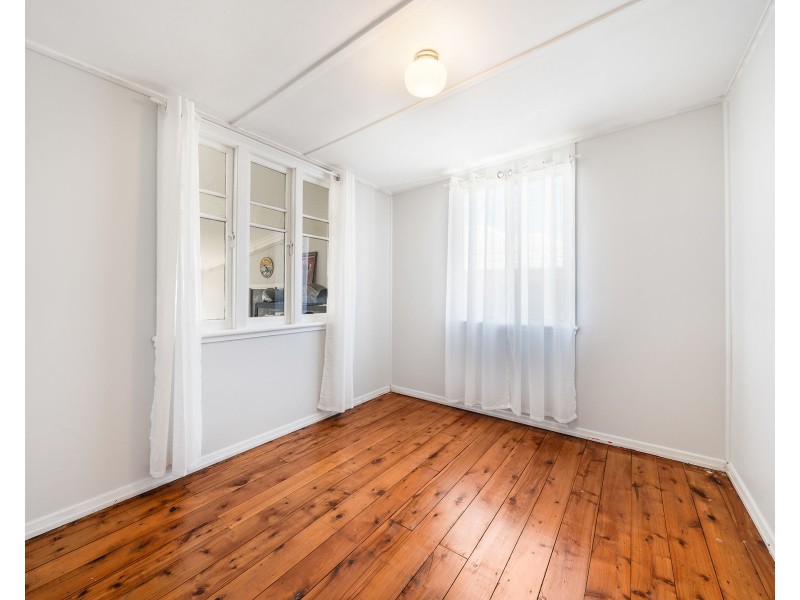 7 Goode Street, Newtown QLD 4350