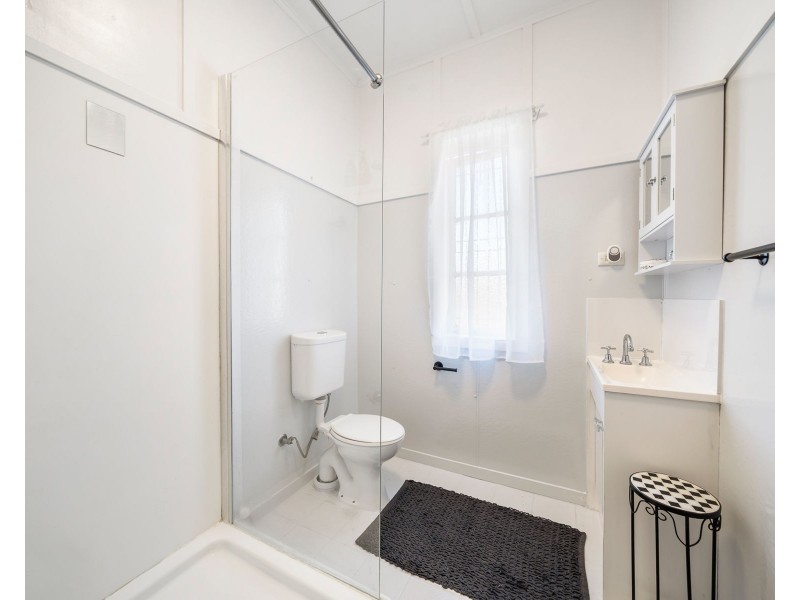 7 Goode Street, Newtown QLD 4350