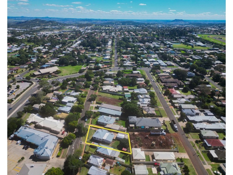 7 Goode Street, Newtown QLD 4350