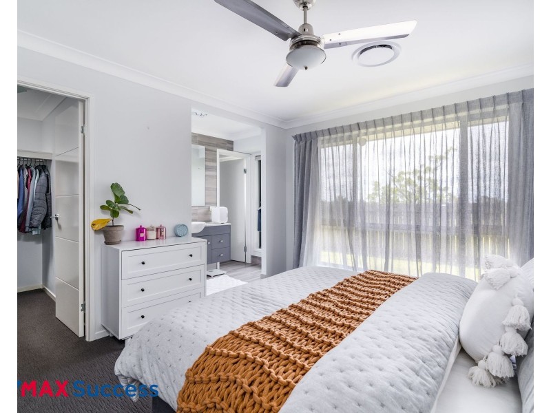 15 Entabeni Drive, Kearneys Spring QLD 4350