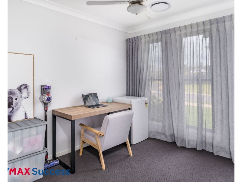15 Entabeni Drive, Kearneys Spring QLD 4350