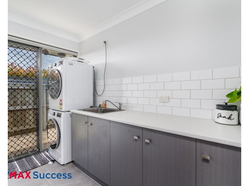 15 Entabeni Drive, Kearneys Spring QLD 4350