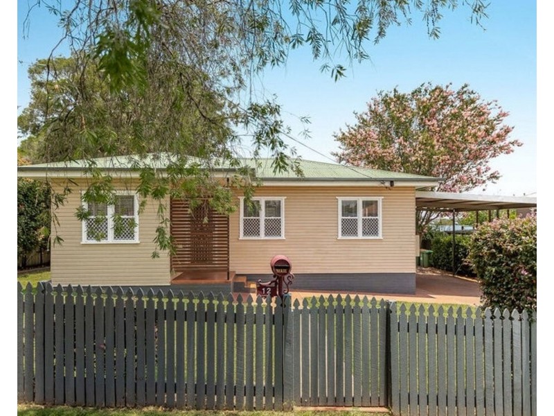12 Murray Street, North Toowoomba QLD 4350