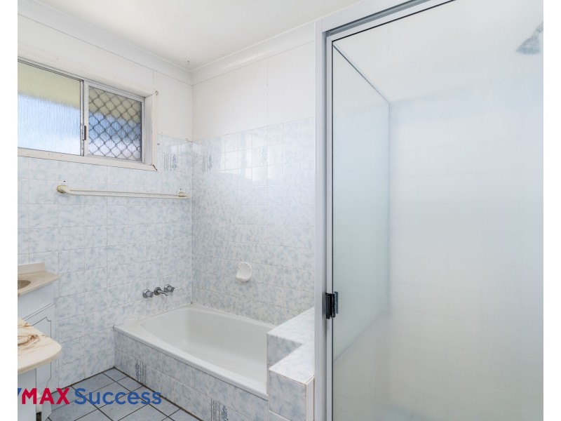 2 Diosma Street, Centenary Heights QLD 4350