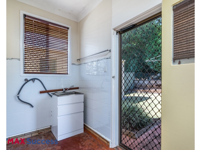 2 Diosma Street, Centenary Heights QLD 4350