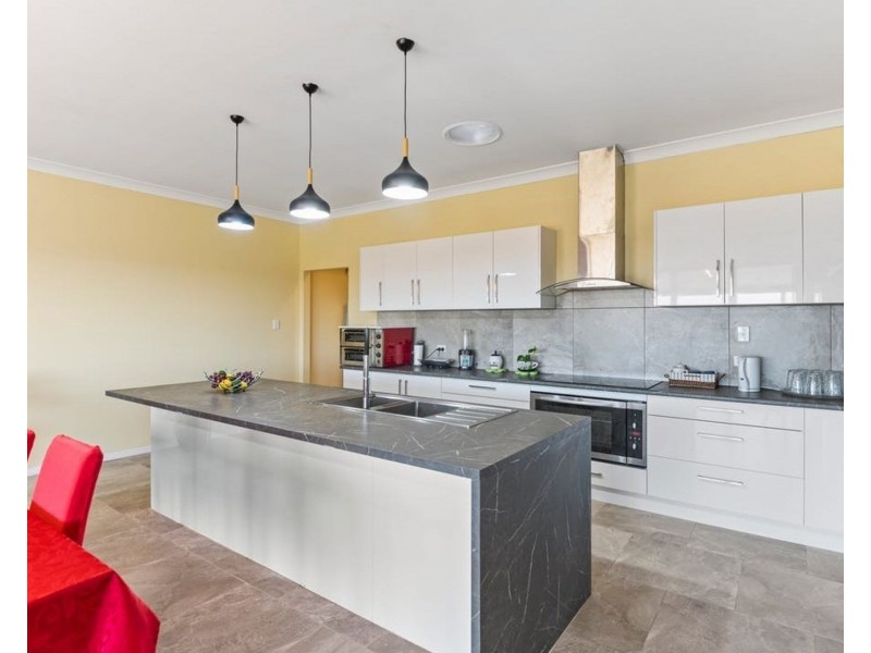 28 Derain Drive, Sladevale QLD 4370