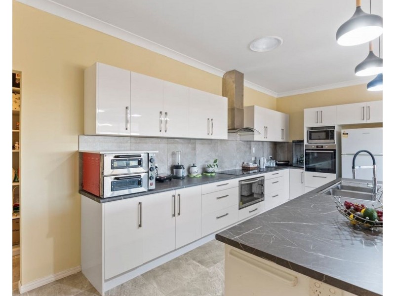 28 Derain Drive, Sladevale QLD 4370