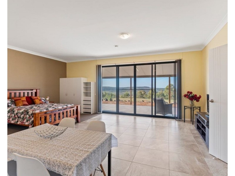 28 Derain Drive, Sladevale QLD 4370