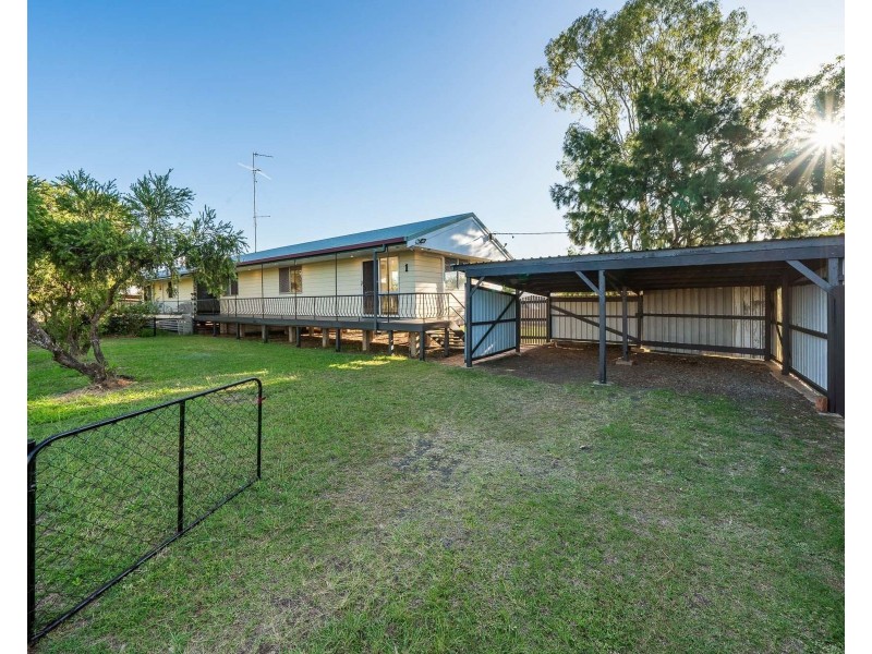 1/1a Gore Street, Cambooya QLD 4358