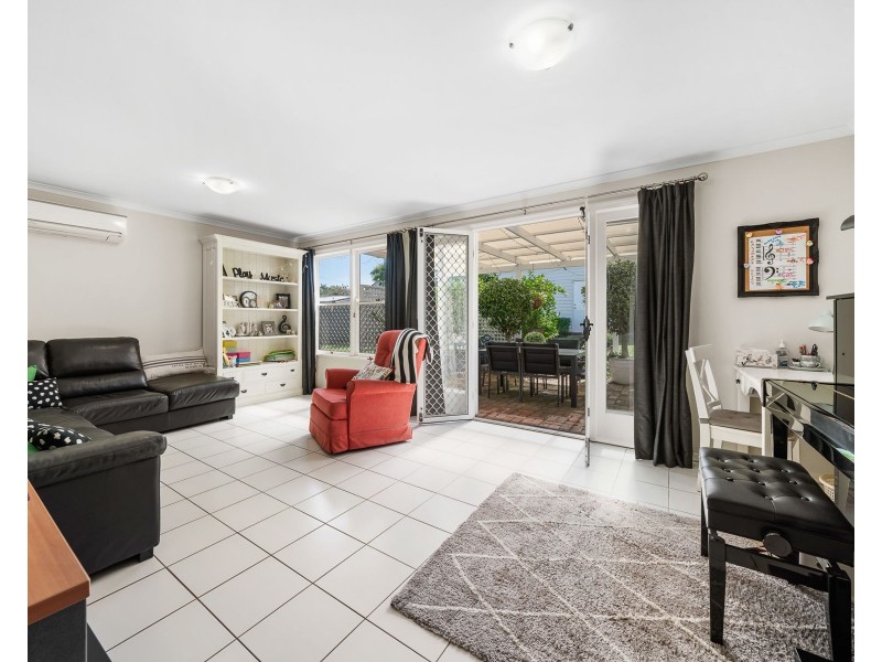 87 South Street, Rangeville QLD 4350