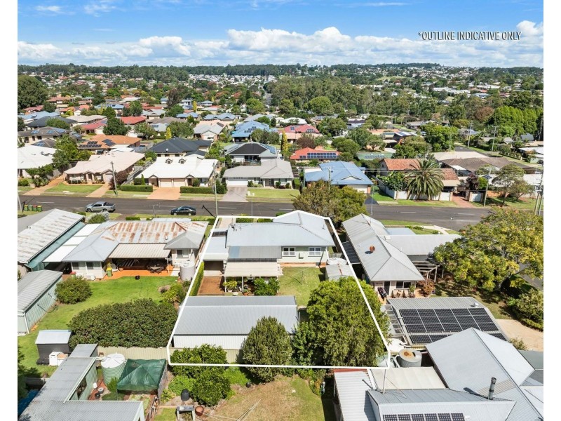 87 South Street, Rangeville QLD 4350