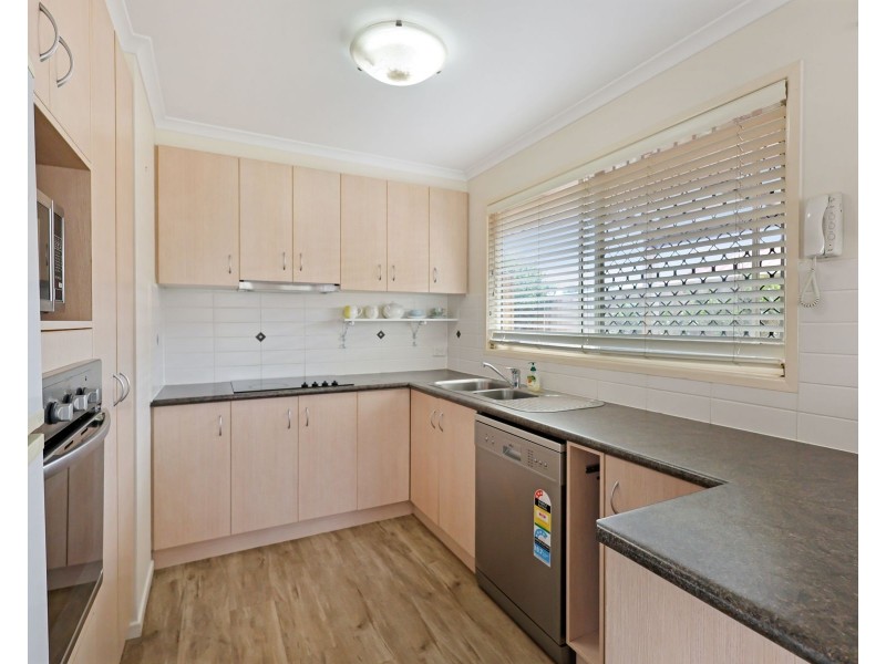80/303 Spring Street, Kearneys Spring QLD 4350