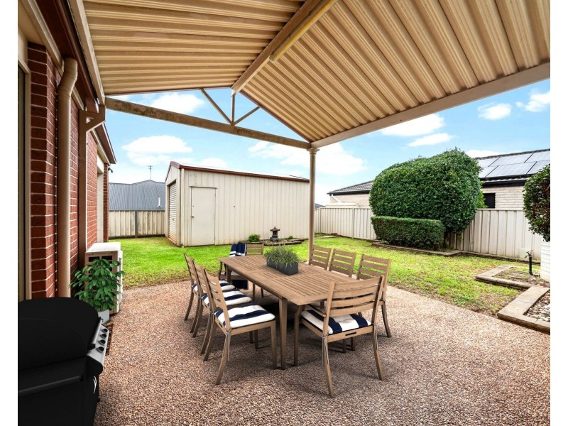 5 Howard Street, Middle Ridge QLD 4350