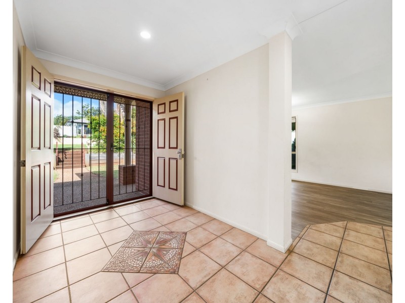 5 Howard Street, Middle Ridge QLD 4350
