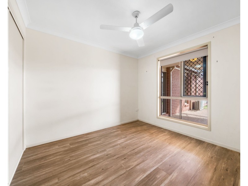 5 Howard Street, Middle Ridge QLD 4350