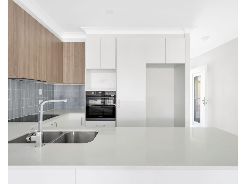 5 Noll Street, Kearneys Spring QLD 4350