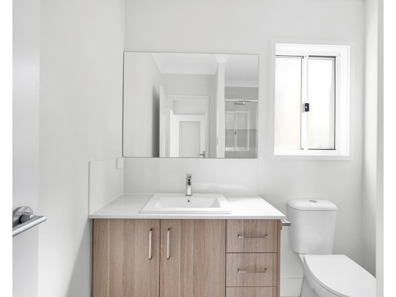 5 Noll Street, Kearneys Spring QLD 4350