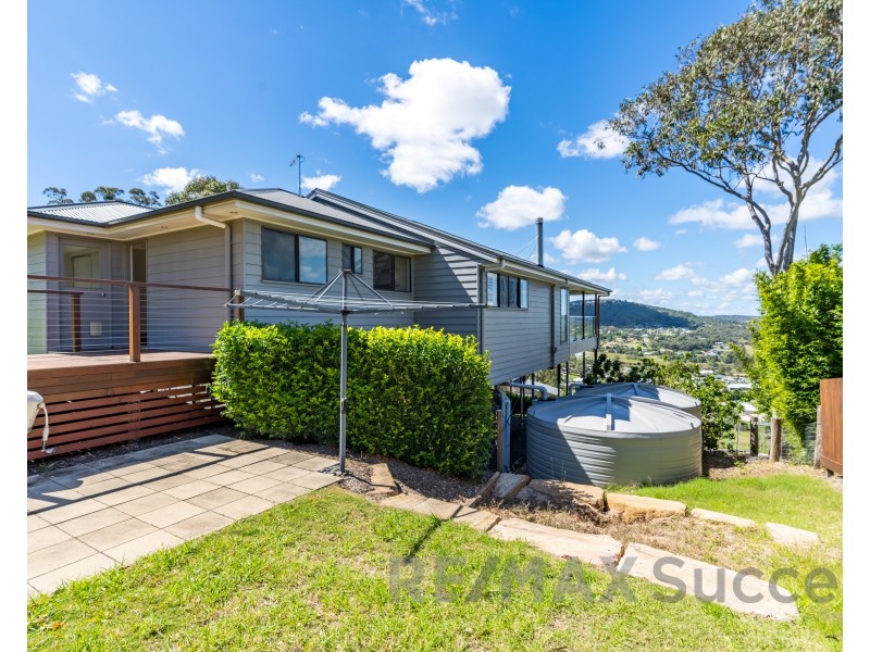 22 Manikato Drive, Hodgson Vale QLD 4352