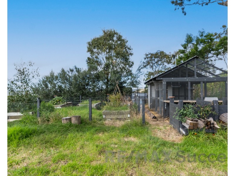22 Manikato Drive, Hodgson Vale QLD 4352