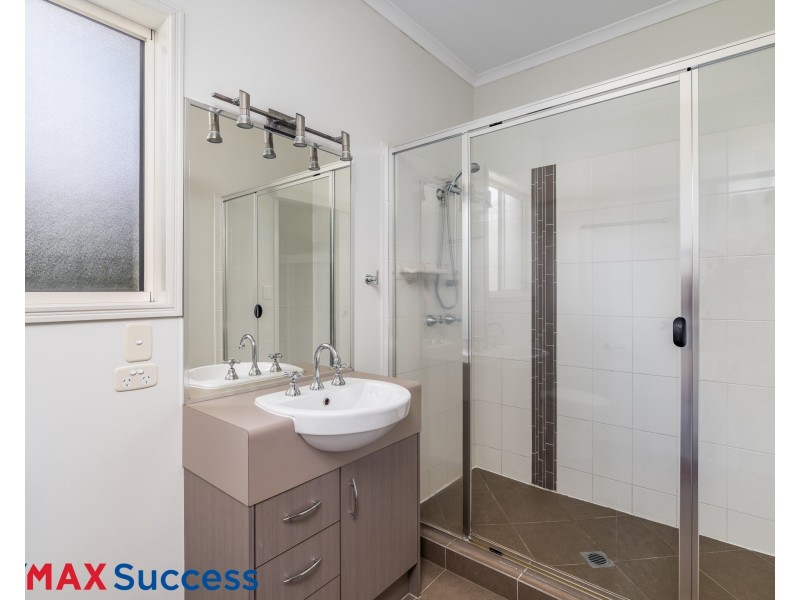 42 Panoramic Drive, Preston QLD 4352