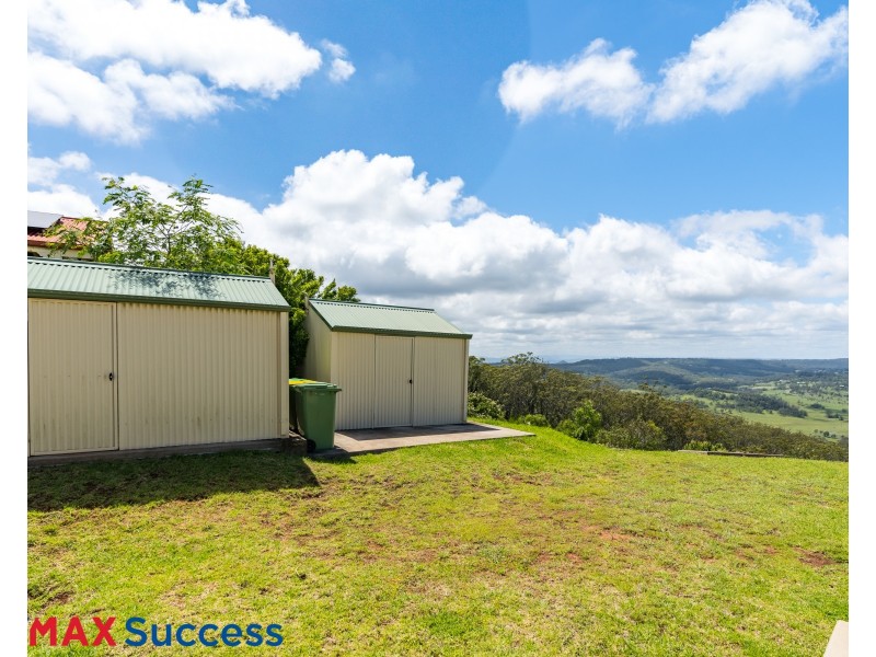 42 Panoramic Drive, Preston QLD 4352